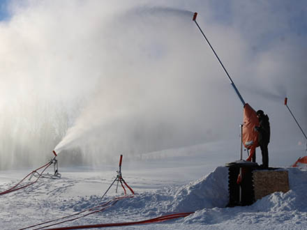 HKD Snowmakers Snowmaking Towers and Snow Guns