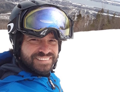 Alain travaille à l'assemblage des canons HKD depuis l'été 2019. Il est passionné de l'enneigement. Il travaille dans l'industrie du ski au Québec depuis 2002. Il pratique le vélo de montage et le ski alpin.